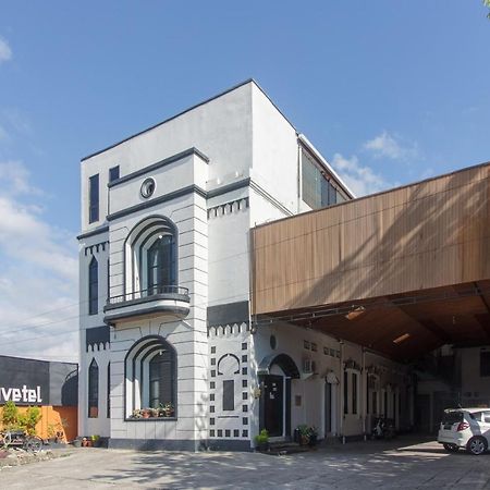 Hotel Reddoorz Near Jalan Sudirman Padang Exterior foto
