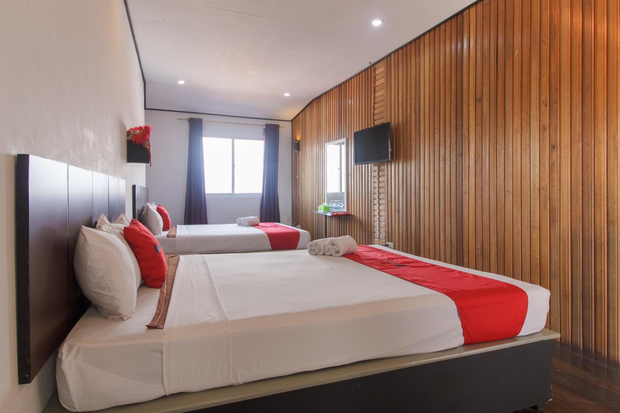 Hotel Reddoorz Near Jalan Sudirman Padang Exterior foto